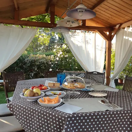 La Casa Di Biba Alojamento de Acomodação e Pequeno-almoço Massa Lombarda